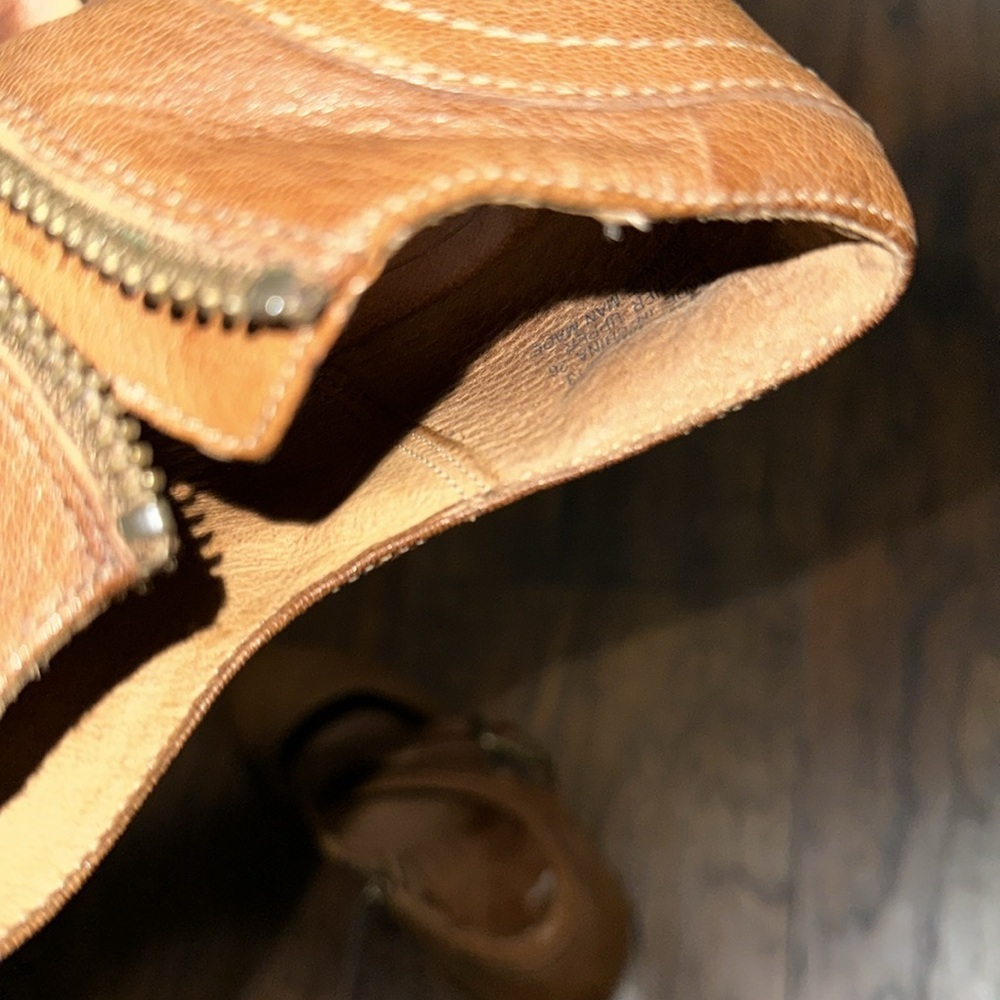 Clarks Brown Distressed Leather Women's Block Heels with Buckle And Zipper - Picture 9 of 9